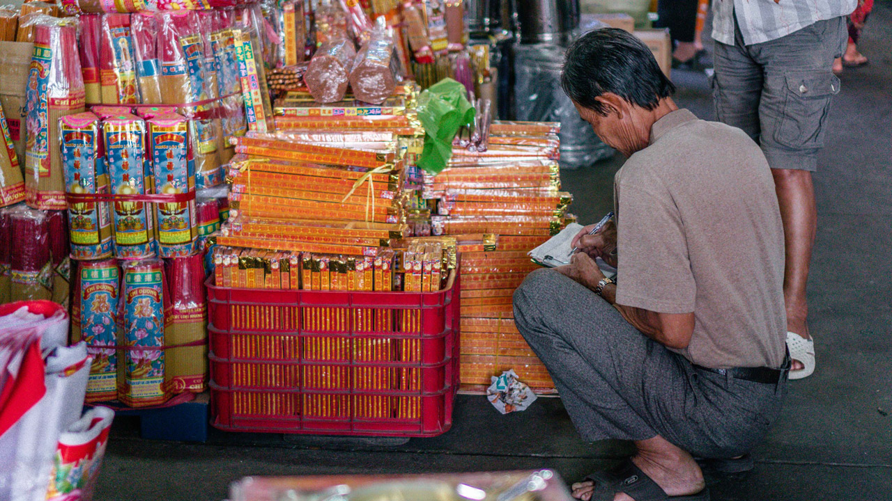 Incense shop in Can Tho traditional market