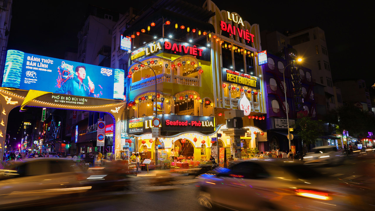 Restaurant in Bui Vien street