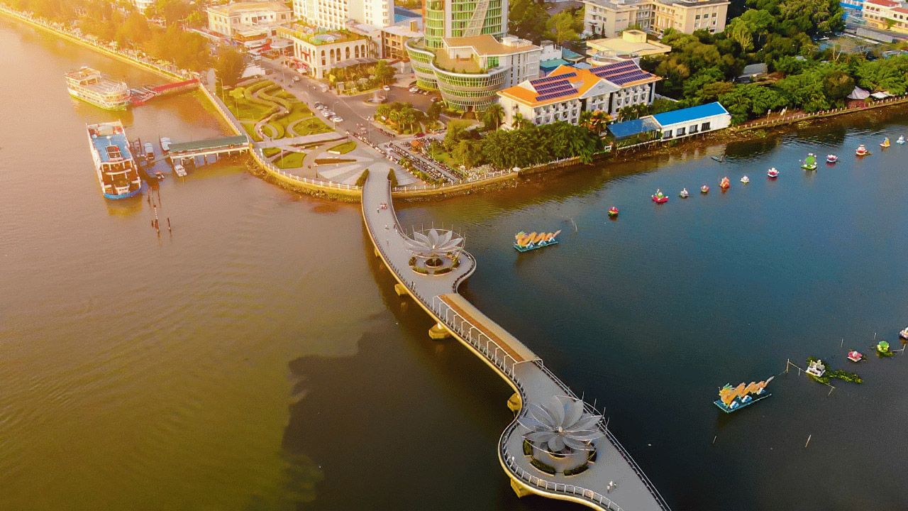 Can Tho pedestrian bridge in Ninh Kieu wharf viewed from above