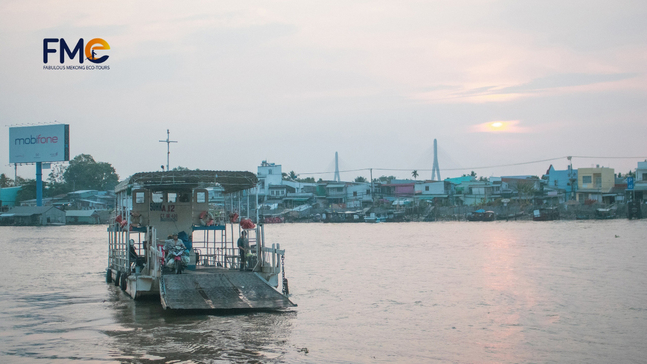 Try to cross the river by the Mekong Delta ferry
