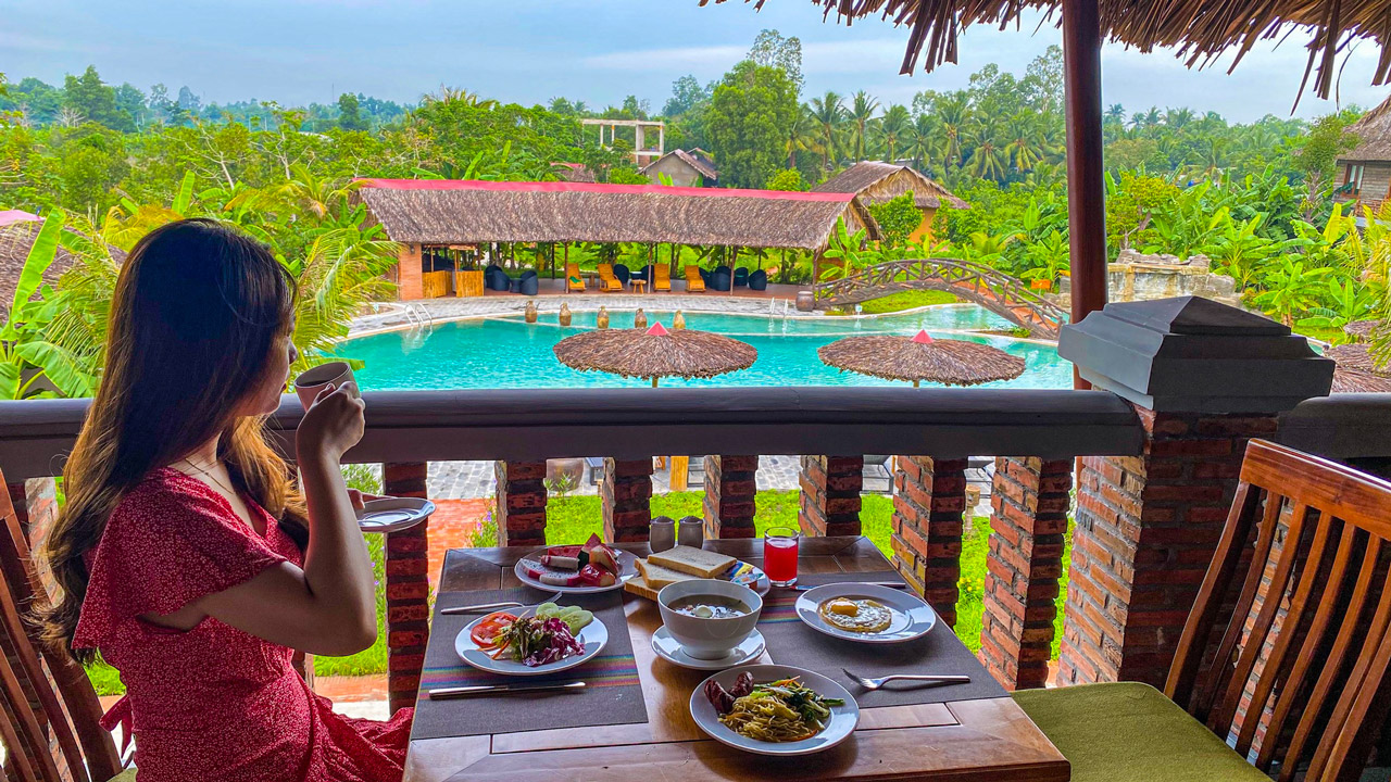 Enjoy a meal with a pool view