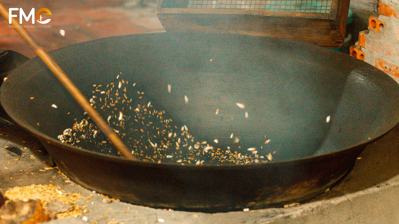 making pop rice tradional