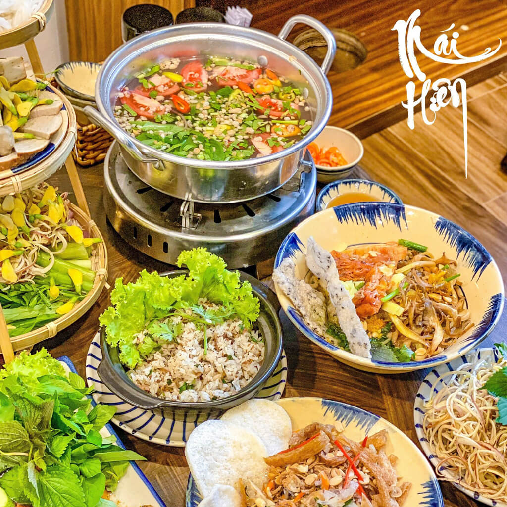 Diverse vegetarian dishes from Mai Hien Vegetarian Kitchen