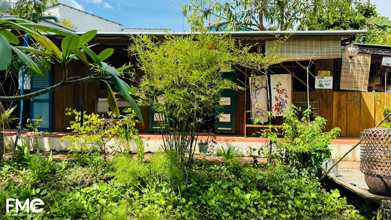 Lots of green space at Mai Hien vegetarian restaurant in Can Tho