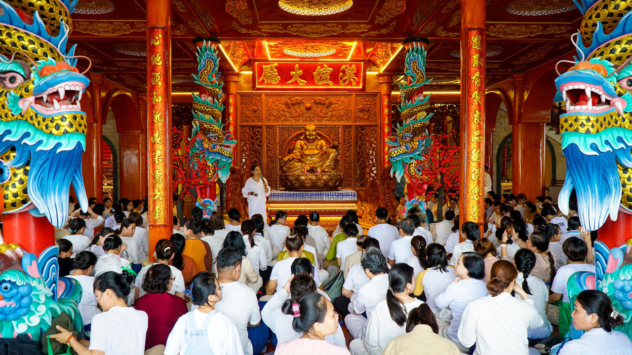 People listen to sermons inside La Han Pagoda in Soc Trang